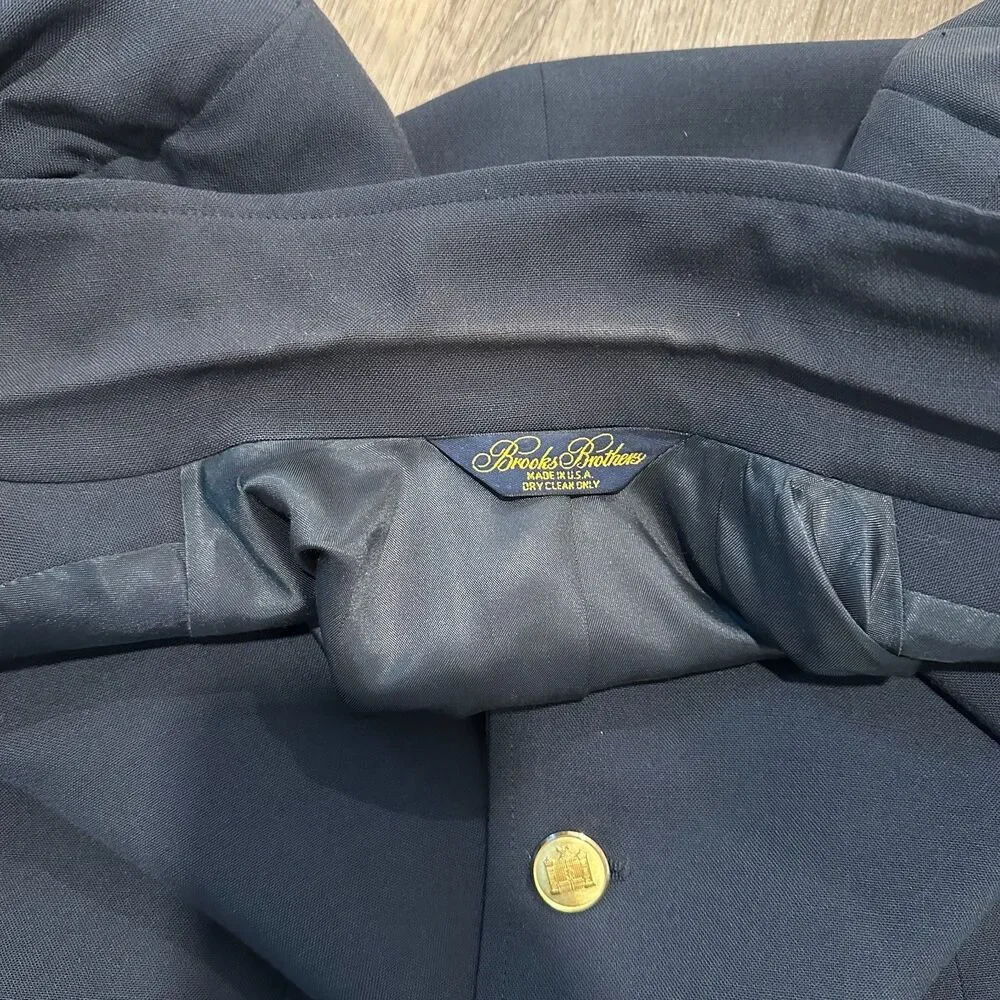 Classic Navy Wool Blazer Gold Brass Buttons Sport Coat Size 41 RG